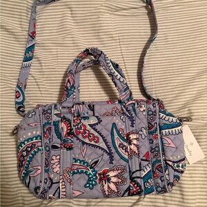 NWT Vera Bradley Iconic 100 Handbag in Makani Paisley